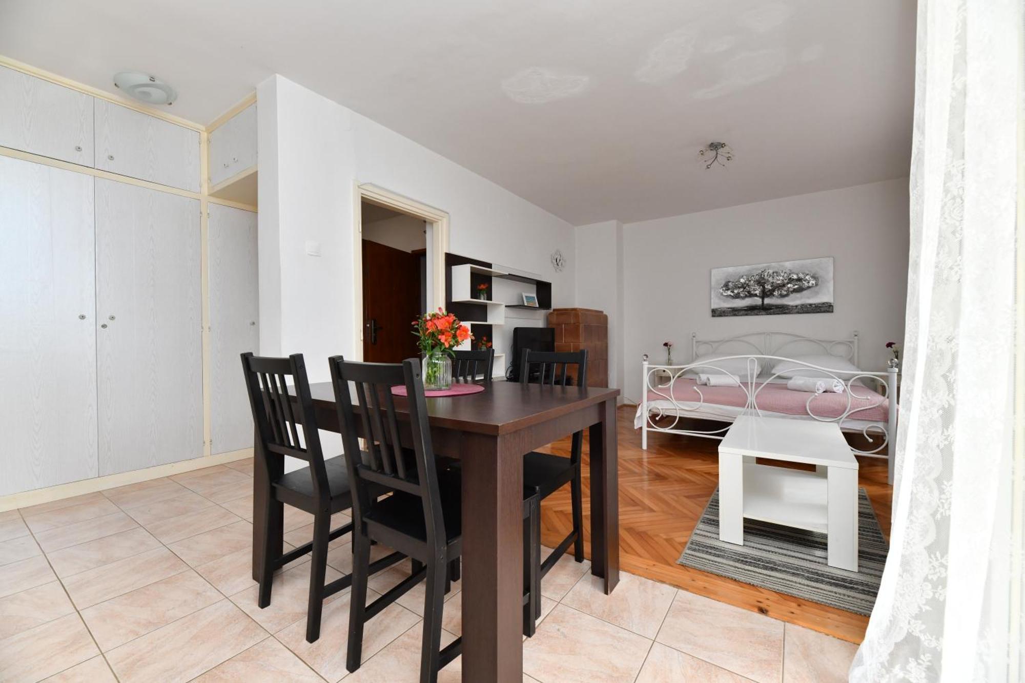 Cozy 16a Apartment *